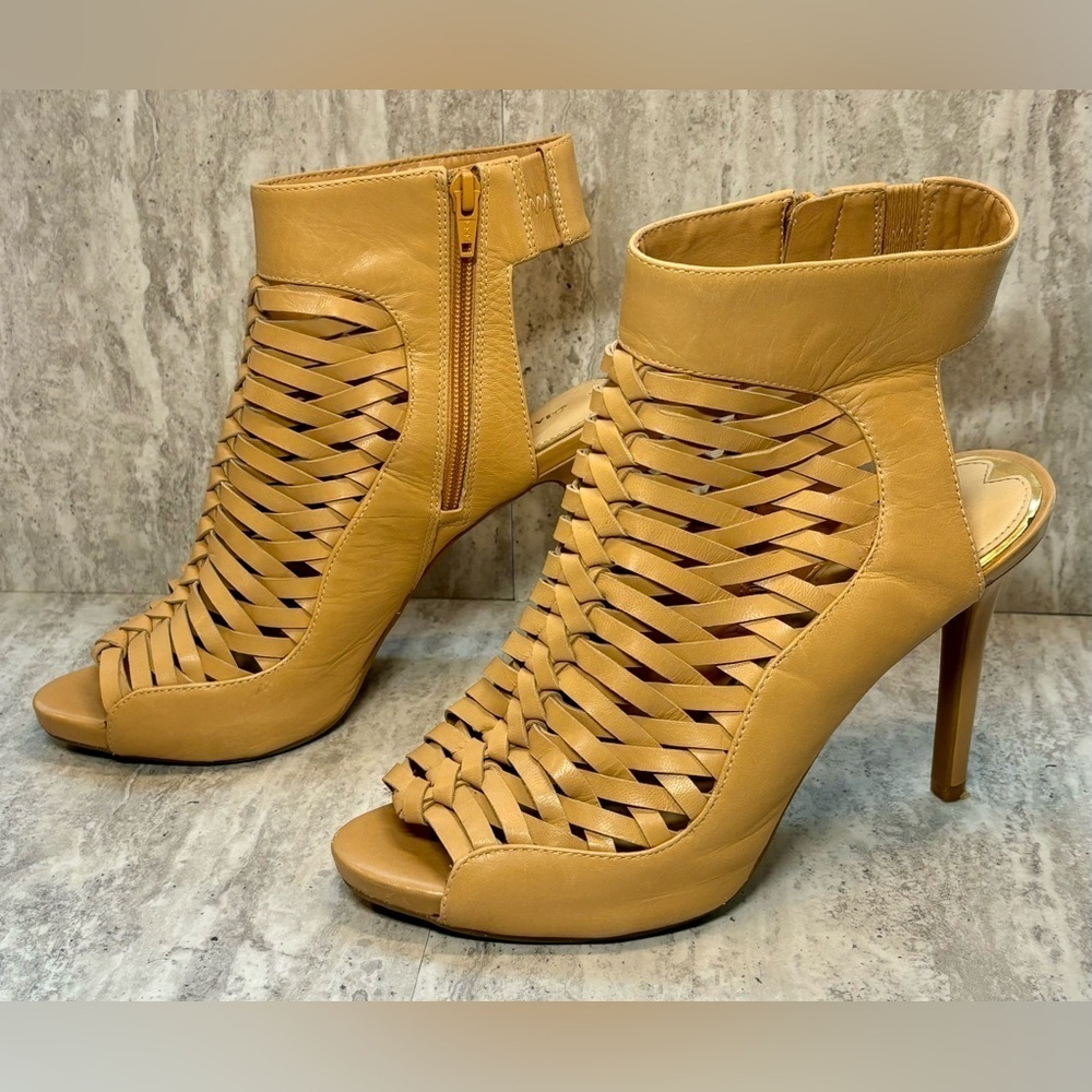 Gianni Bini Tan Brown Woven Leather Ankle Boots Booties Heels 9.5M - Picture 3 of 10